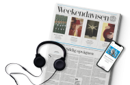 Mobil som besøger weekendavisen.dk og en eksemplar af Weekendavisen med et sæt høretelefoner
